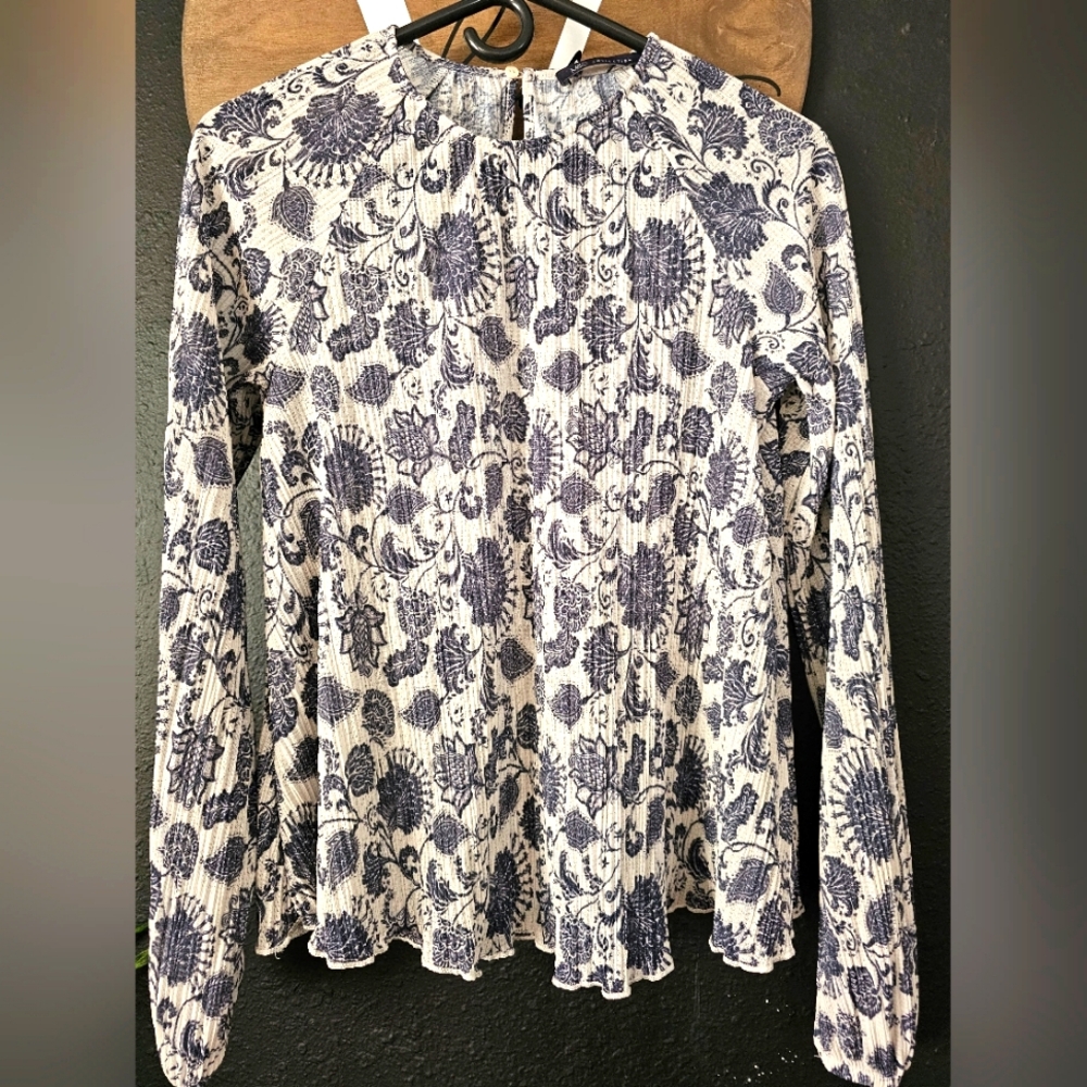 Mark & Spencer Beautiful top!